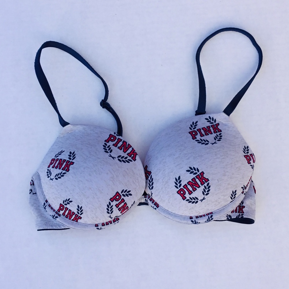 ⬇️$16 Victoria’s Secret Pink Logo Push Up Bra 32B